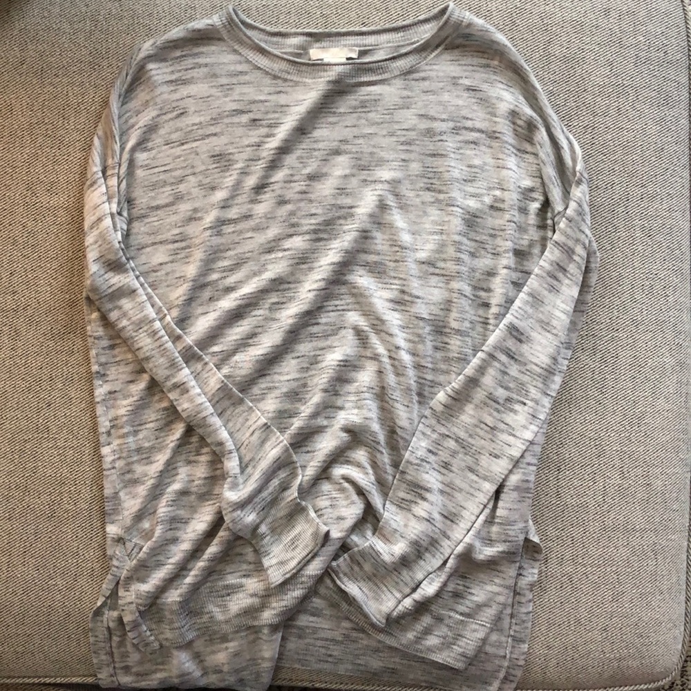 Lightweight sweater